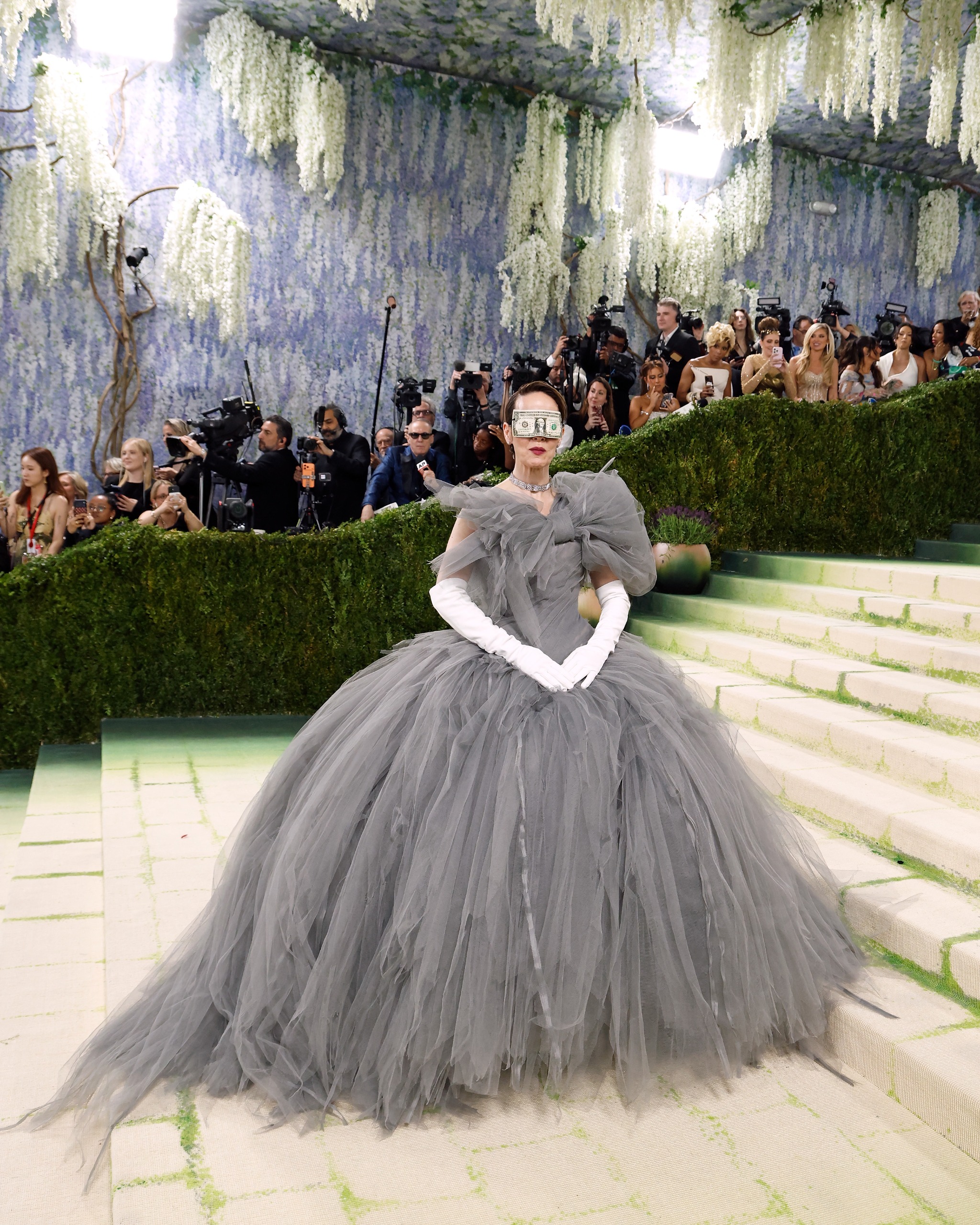 Sarah Paulson's Mati&amp;egrave;res F&amp;eacute;cales gown at the 2026 Met Gala