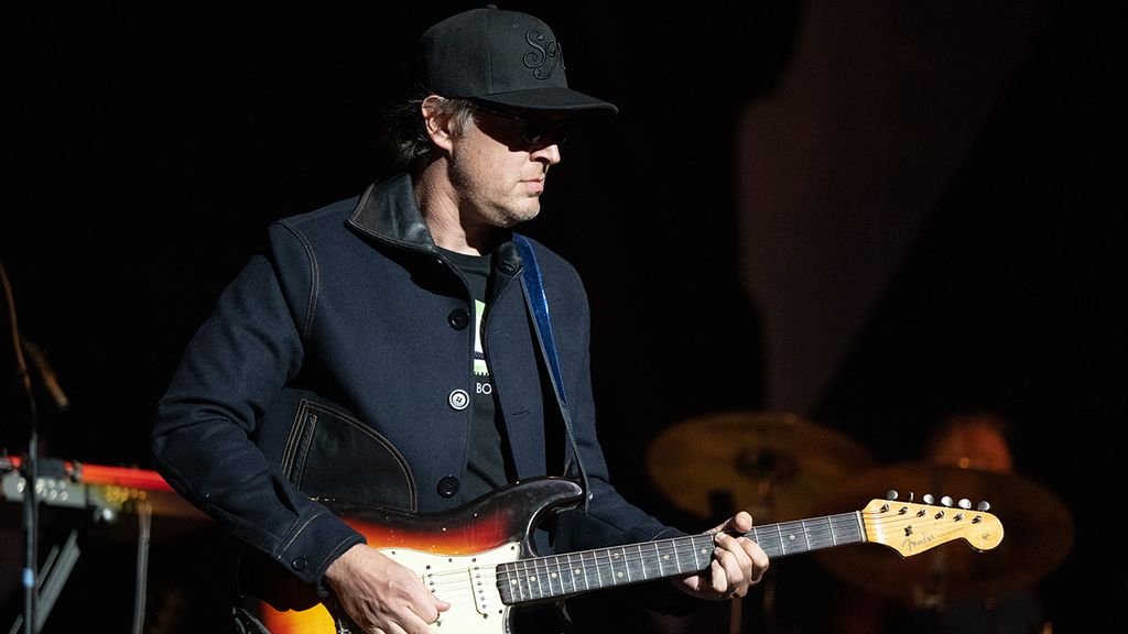Joe Bonamassa just dropped a new single and it features one of his