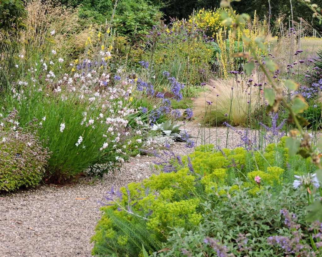 English garden ideas: 13 classic or informal looks