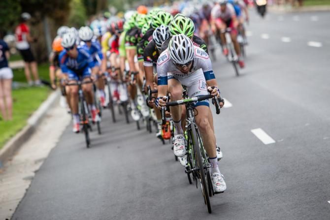 Argos-Shimano comes to the front to bring back the break.