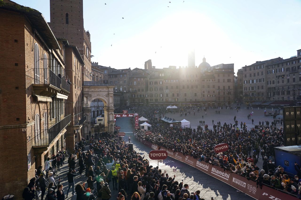 Strade Bianche 2022 16th Edition Siena Siena 184 km 05032022 Tadej Pogacar SLO UAE Team Emirates photo Massimo FulgenziSprintCyclingAgency2022