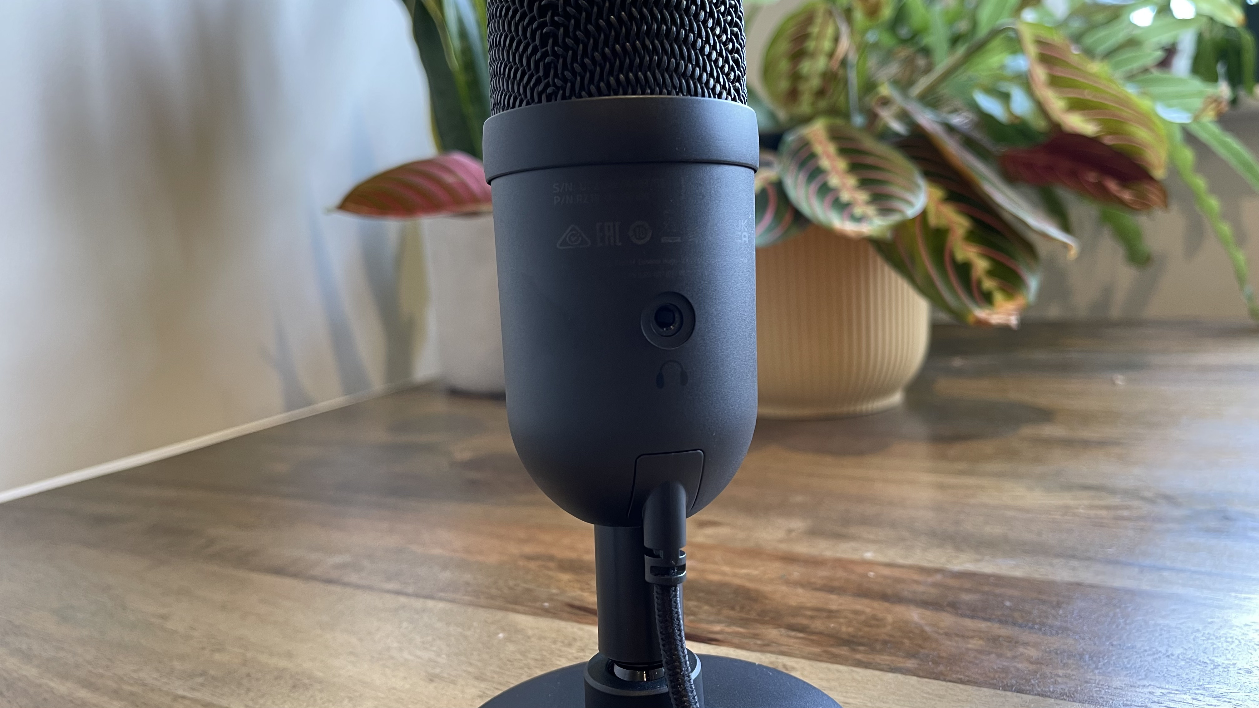 Razer Seiren V2 Pro