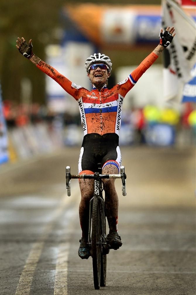 Winning the World Championships never seems to gets old for Marianne Vos (Netherlands)