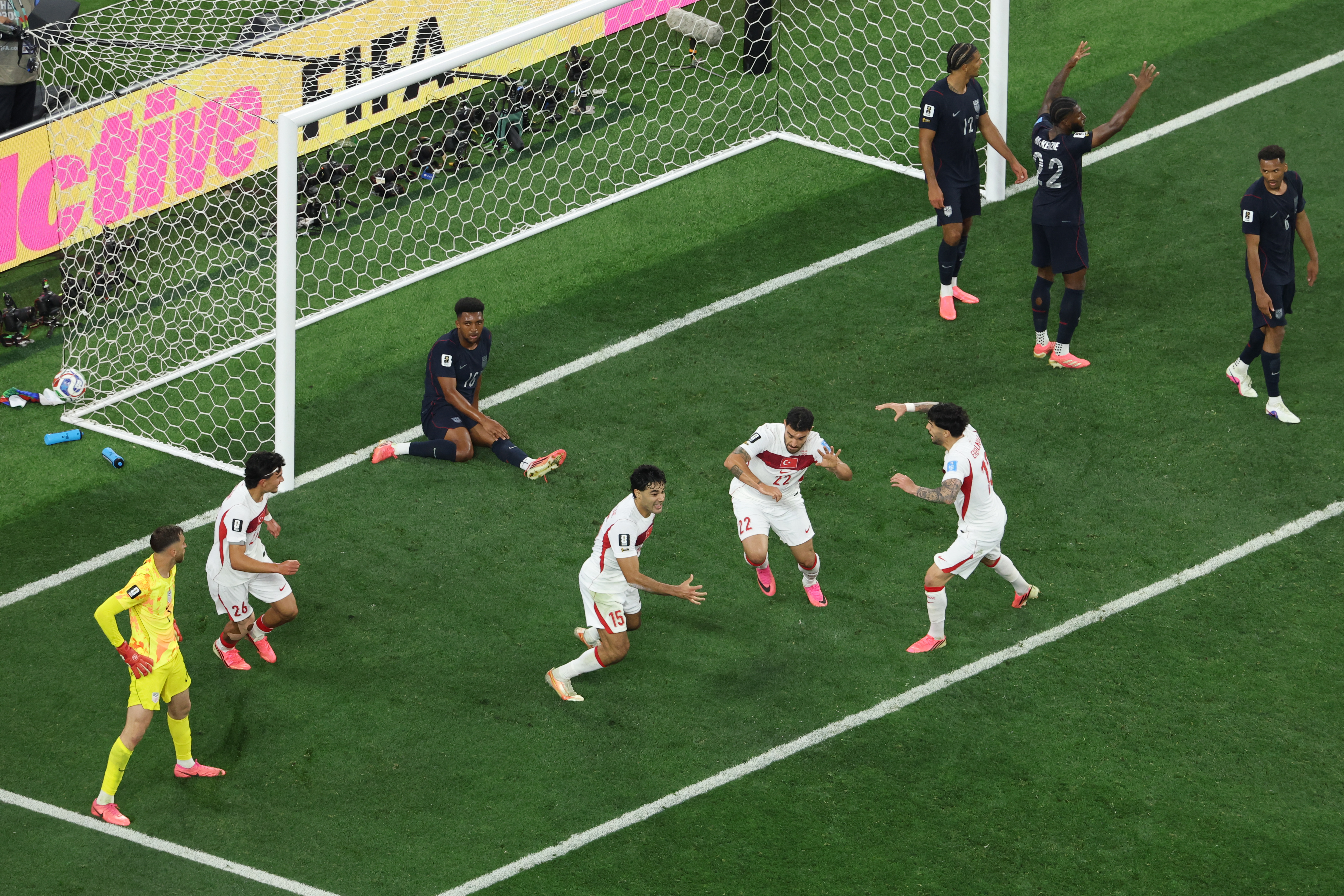 LOS ANGELES, CALIFORNIA - JUNE 25: Kaan Ayhan #22 of Turkey celebrates after scoring the winning goal during the FIFA World Cup 2026 Group D match between T&uuml;rkiye and USA at Los Angeles Stadium on June 25, 2026 in Los Angeles, California. (Photo by Liza Rosales/ISI Photos/ISI Photos via Getty Images)