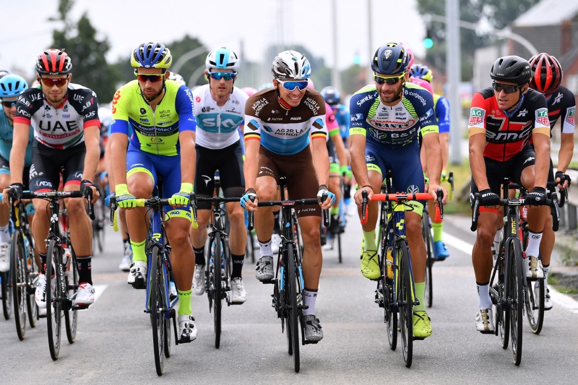A slow roll out for stage 3 of the BinckBank Tour