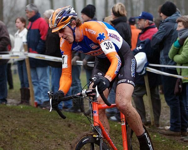 Barry Wicks racing at Wachtebeke, Belgium