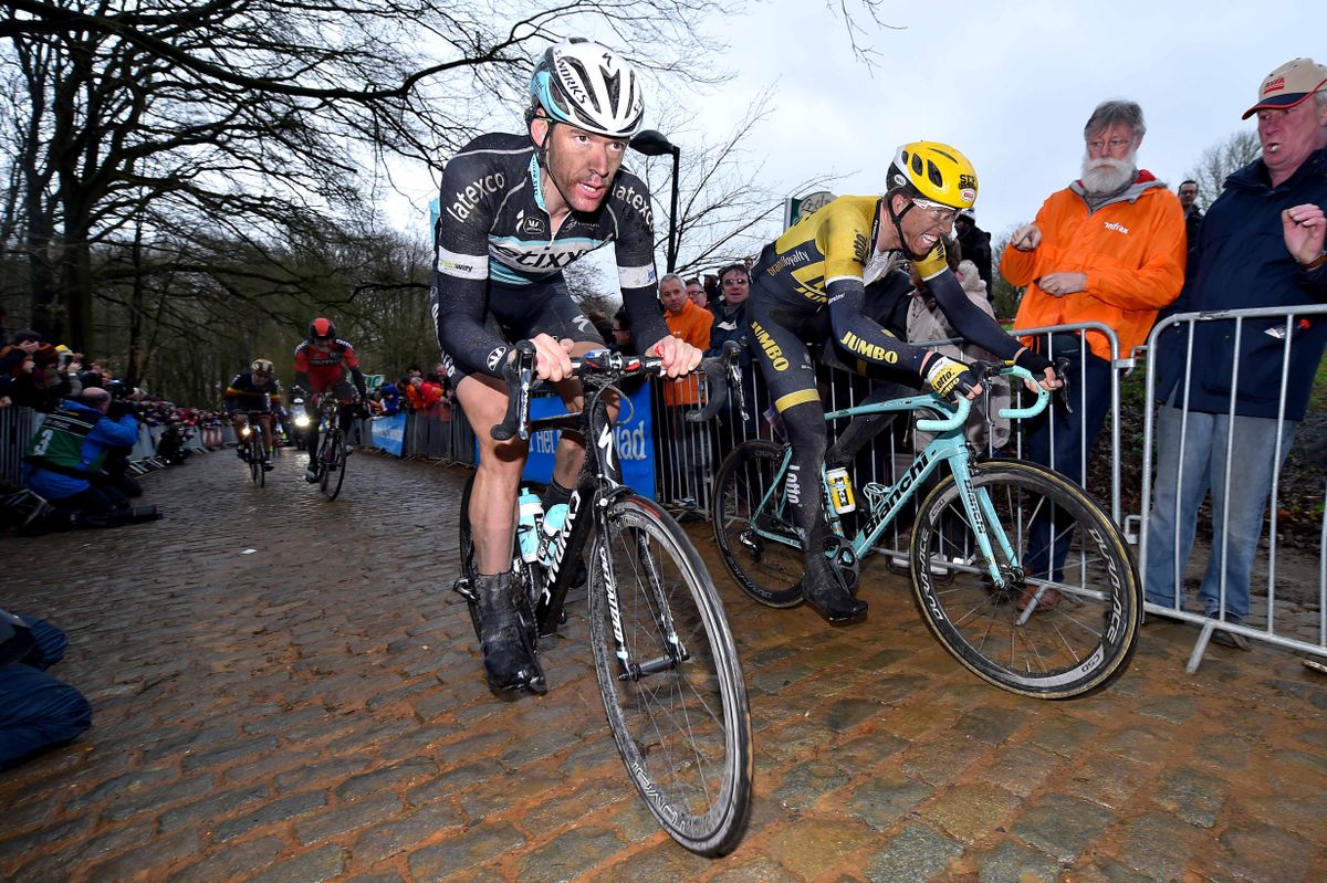 Stijn Vandenbergh rides side-by-side with Sep Vanmarcke (Lotto-Jumbo)