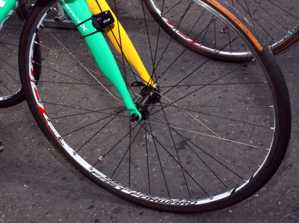 These giant Fast Forward decals on Sylvain Chavanel's Eddy Merckx are covering up Ambrosio logos.