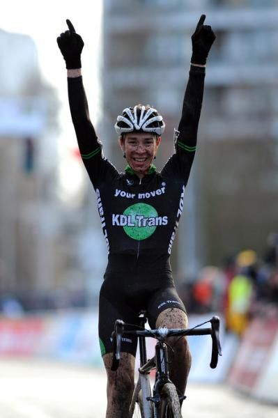 Laurens Sweeck celebrates his victory