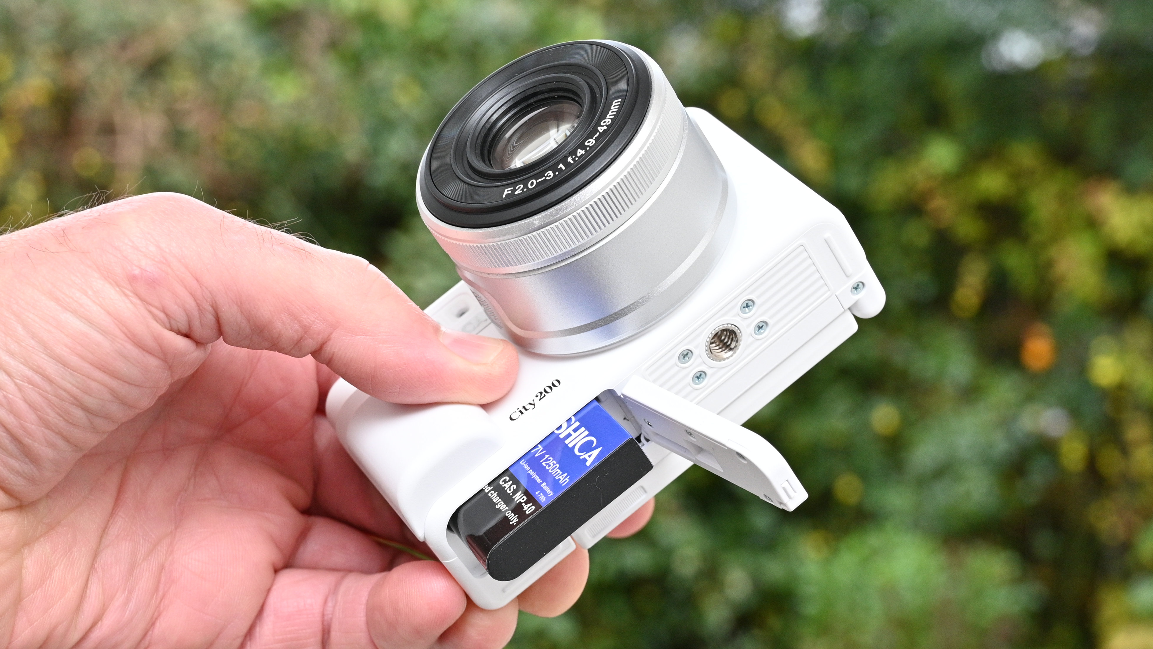 Yashica City 200 product shot