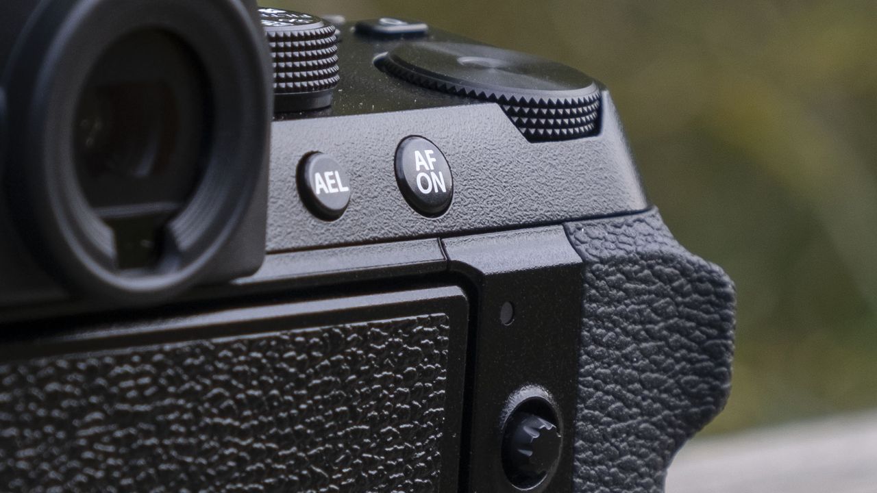 Fujifilm X-S10