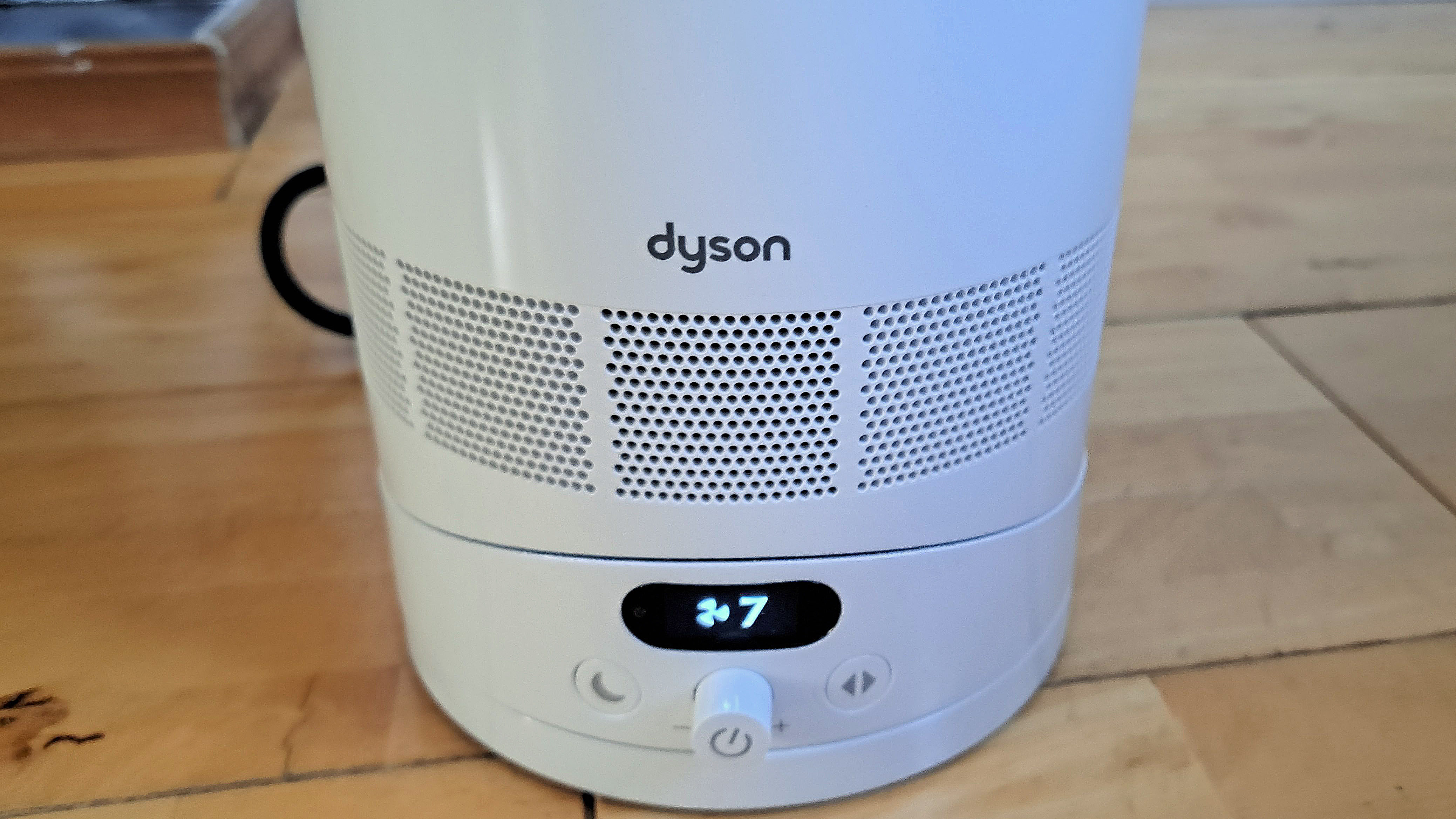 Dyson Cool CF1 fan - speed