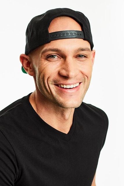 Josh, 31