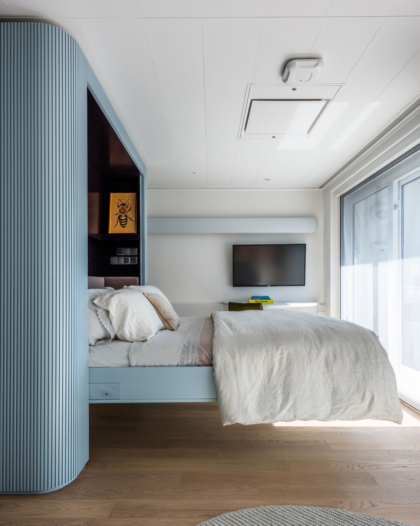 Murphy bed ideas for chic space-saving solutions | Livingetc