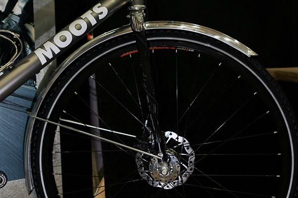 Wound-Up has recently introduced a light touring/commuter fork model that comes equipped with fender mounts.