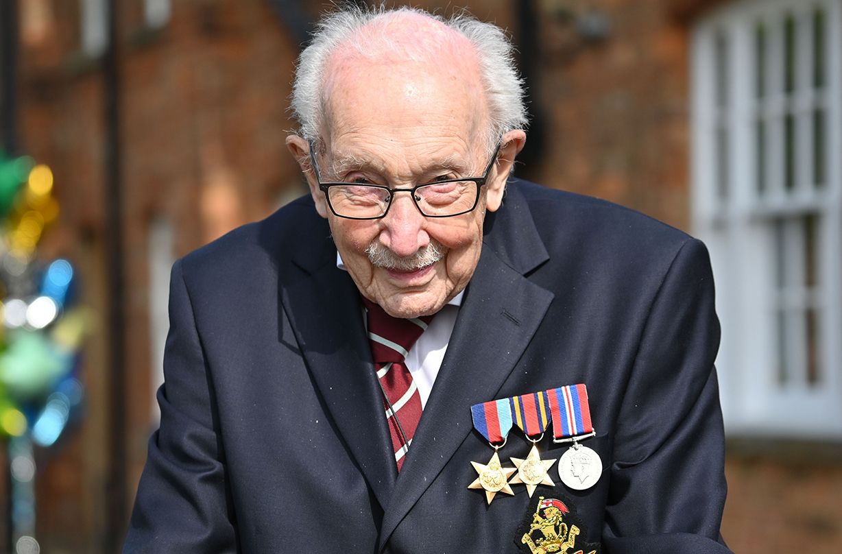 captain sir tom moore knighted queen private ceremony