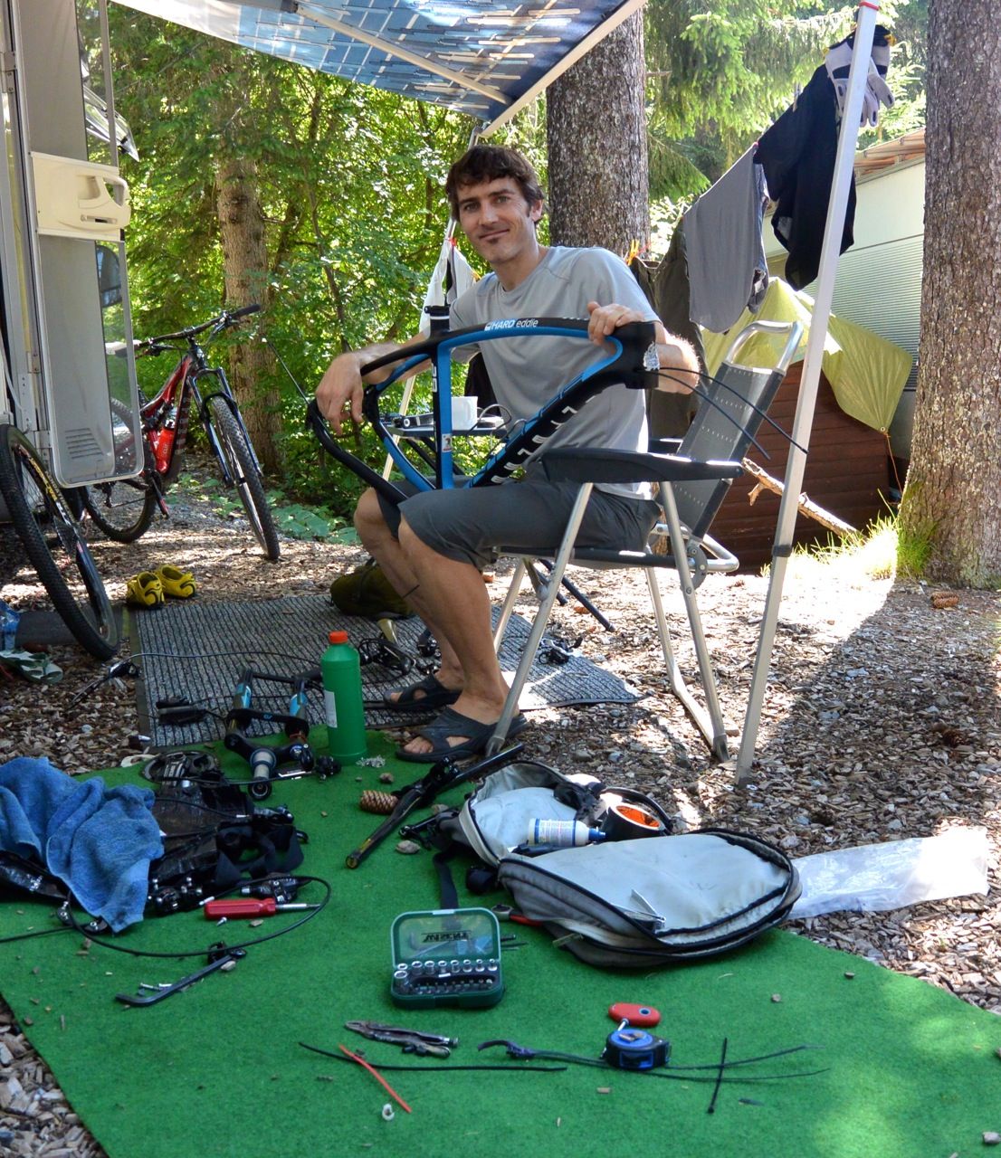 Happy to have a quiet corner in the campground to build up my Hard Eddy.