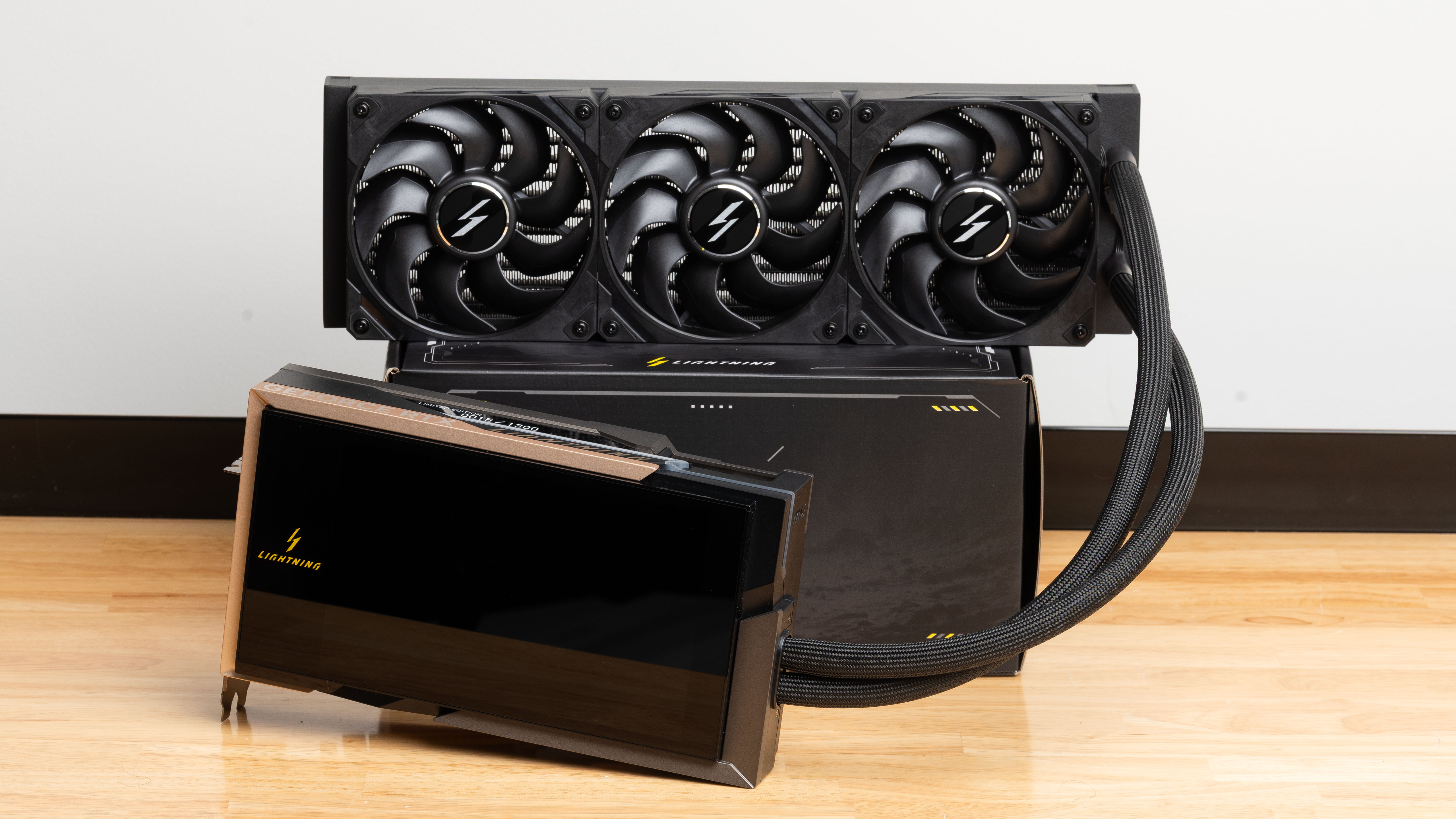 إم إس آي جي فورس آر تي إكس 5090 لايتنينج زد