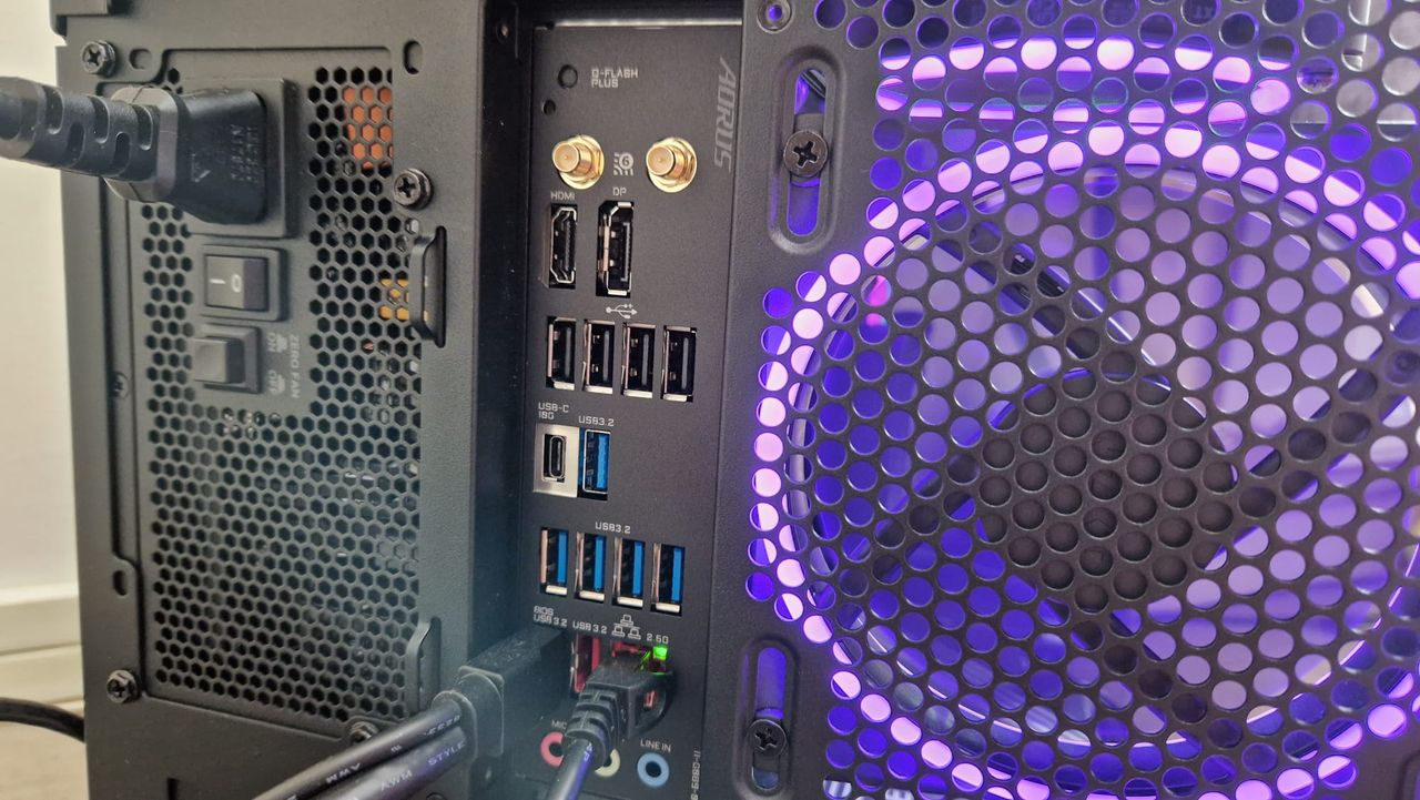 The rear IO on the NZXT Player Three RTX 5080 Edition