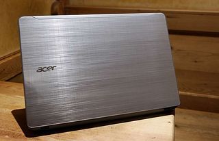 Acer Aspire F15 design