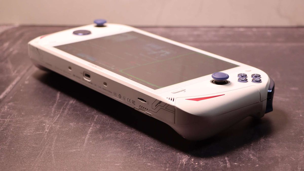 AOKZOE A1 Pro handheld gaming PC
