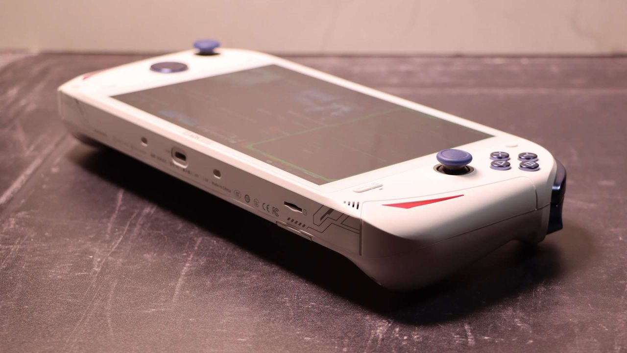AOKZOE A1 Pro handheld gaming PC