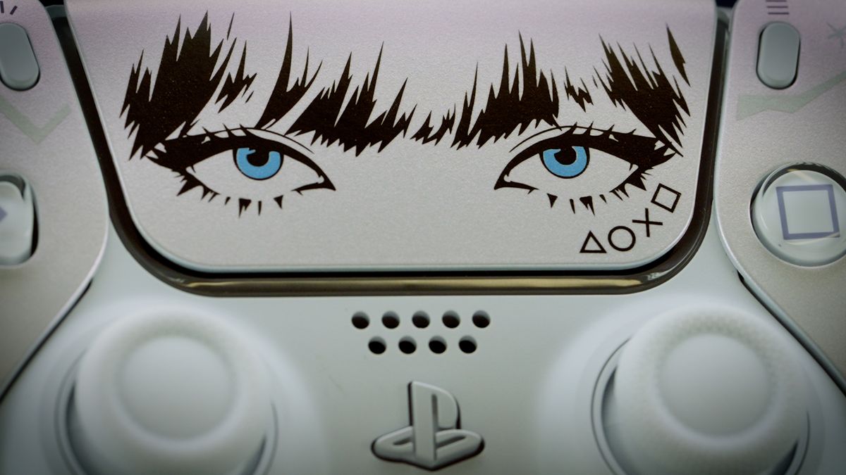 A close up of the centre of the new limited edition Lisa PS5 DualSense controller