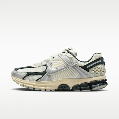 Nike Zoom Vomero 5 Women's Shoes With Reflective Accents - Sail/light Silver/seaweed/metallic Silver - Size 5