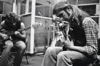 Francis Rossi and Alan Lancaster in the studio
