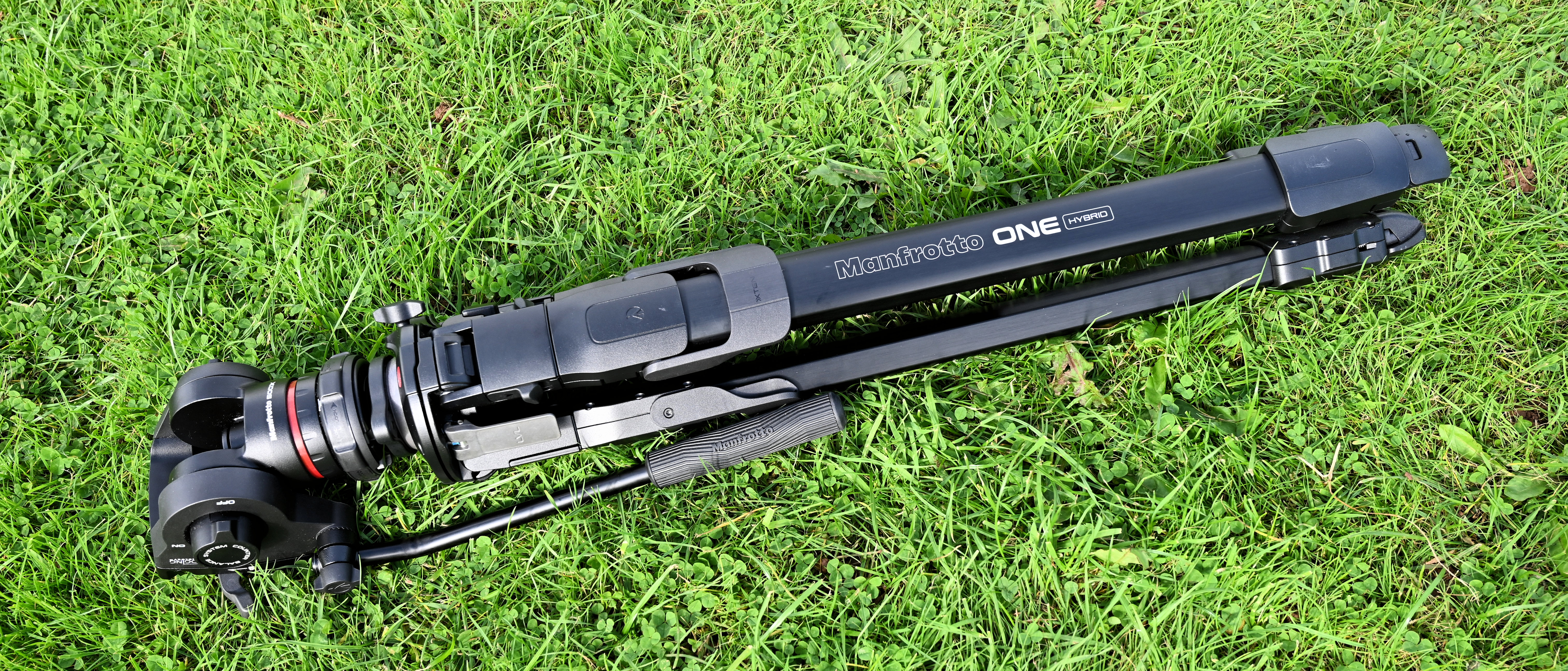 Manfrotto ONE Hybrid Tripod