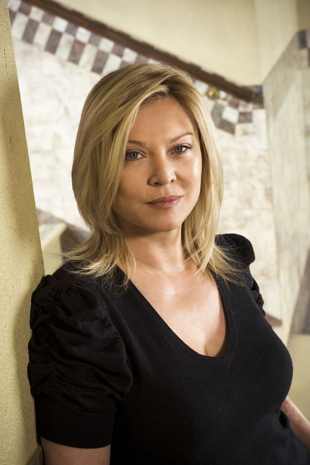 Amanda Redman: &#039;It&#039;d be nice to chat to a woman!&#039;