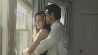 Sarah Pidgeon and Paul Anthony Kelly in Love Story: John F. Kennedy Jr. & Carolyn Bessette