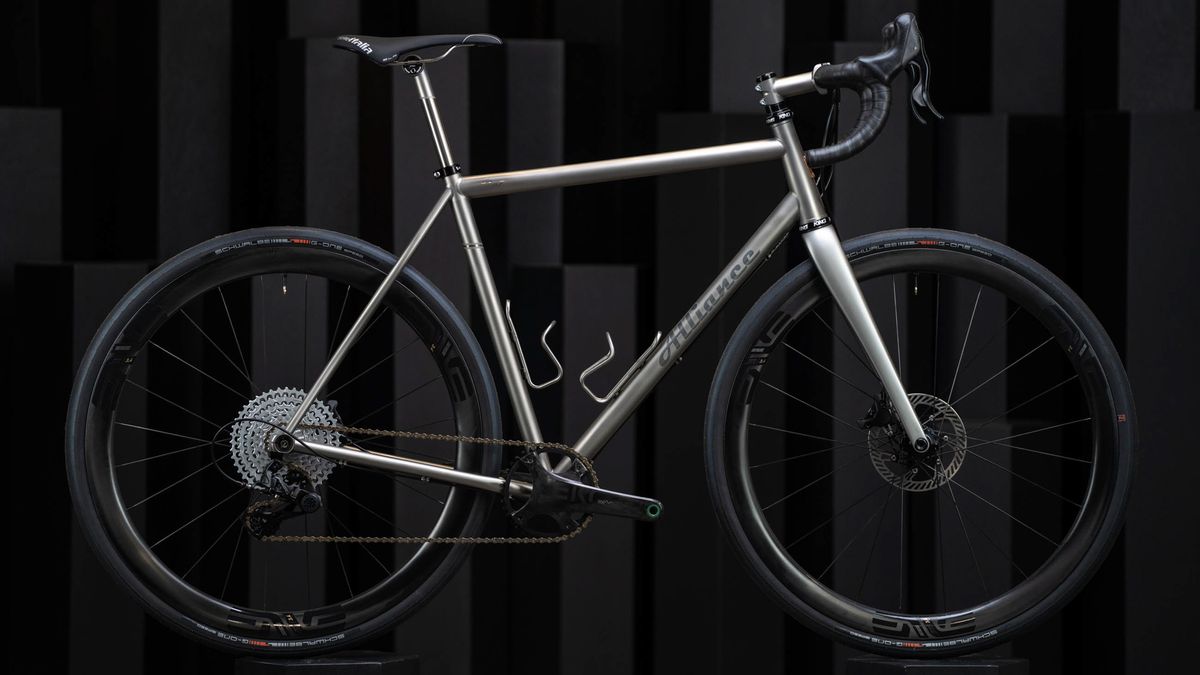 Enve Builders Roundup 2022 - Alliance Allroad