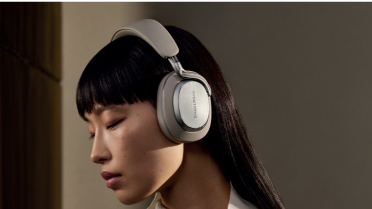 Bowers &amp;amp; Wilkins Px8 S2 wireless headphones worn on the head