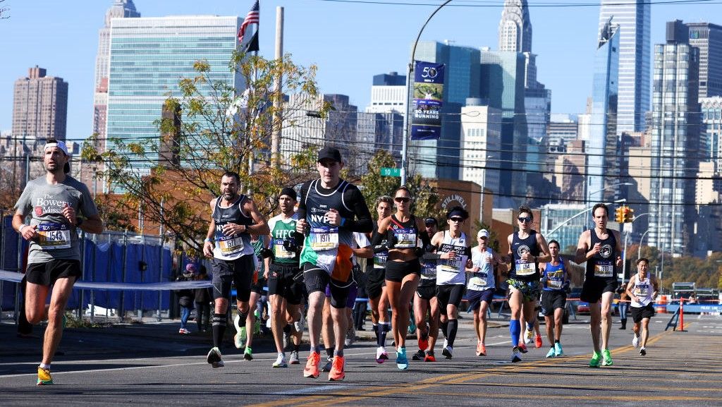 runners at the 2021 New York City Marathon