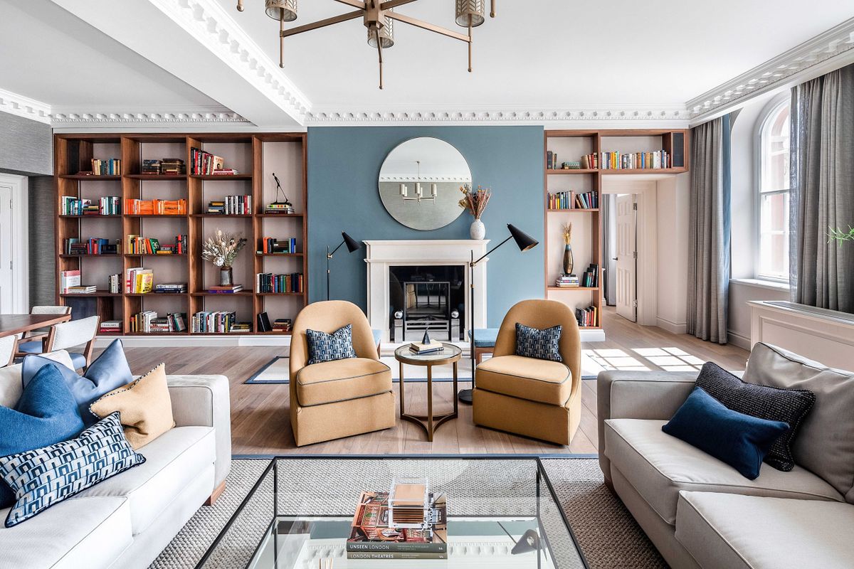 Dans un luxueux appartement londonien inspiré de l'emblématique Covent Garden Piazza