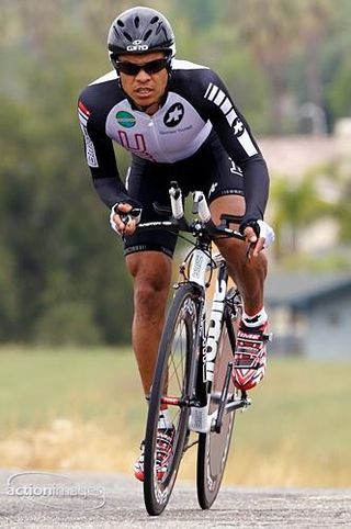 Tony Cruz (BMC Pro Cycling) powers up the climb in the Redlands prologue