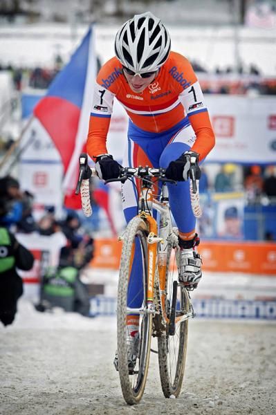 Marianne Vos on the attack.