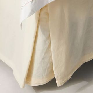 Relaxed Cotton-Linen Bed Skirt