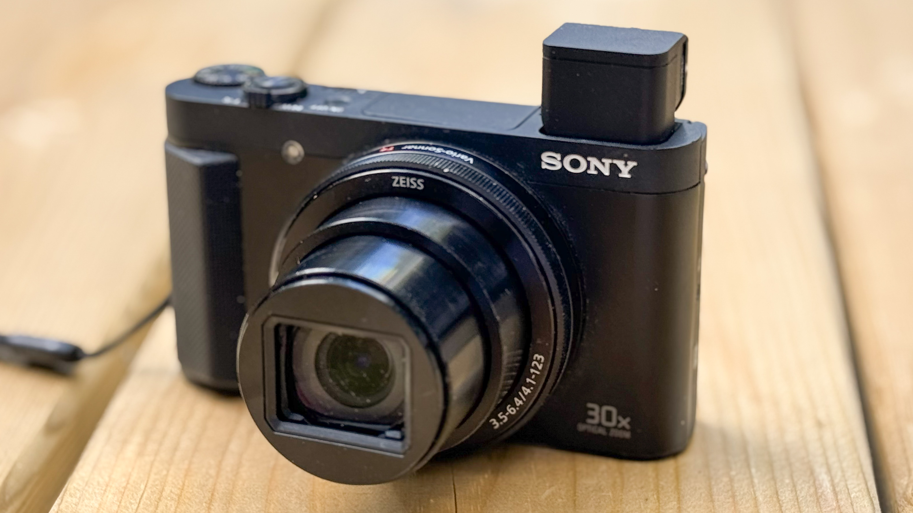 Sony HX90 