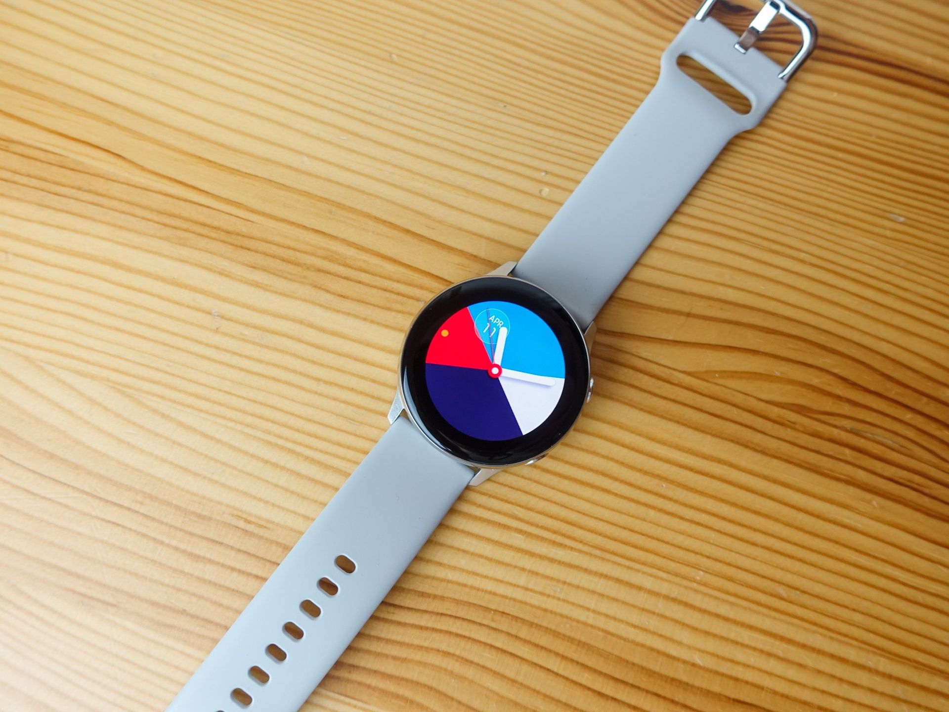 samsung galaxy watch vs michael kors sofie