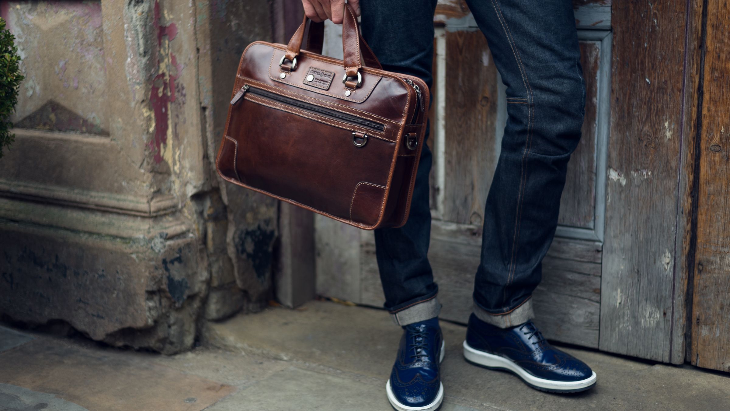 Jekyll & Hide's attractive leather bags are made for travelling