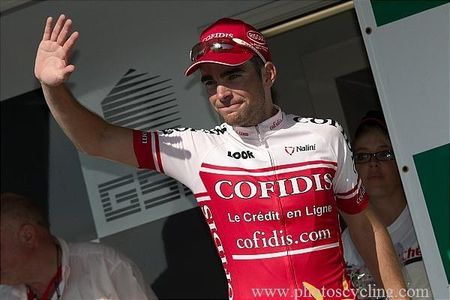Tony Gallopin (Cofidis) salutes the crowds.