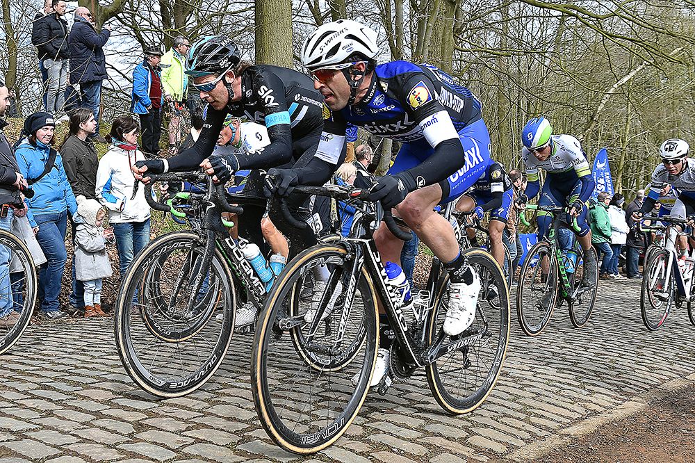 Luke Rowe (Team Sky) on the climb