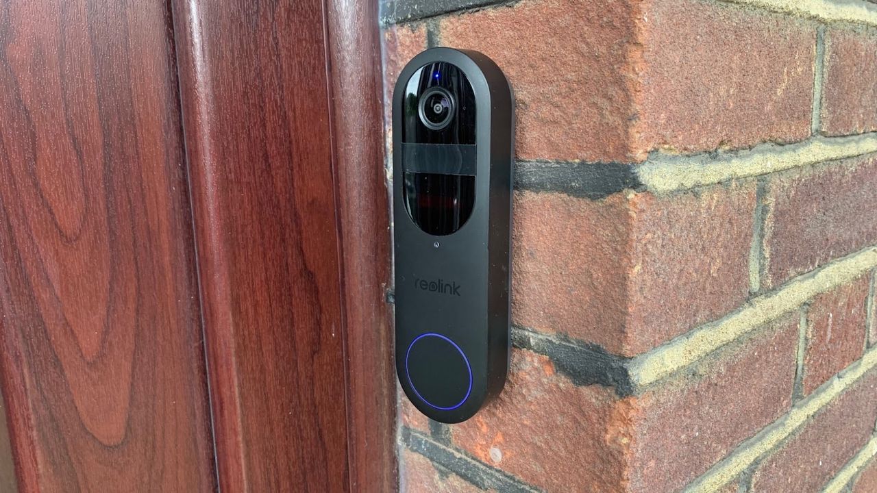 Reolink Doorbell (Battery) installed on wall beside front door