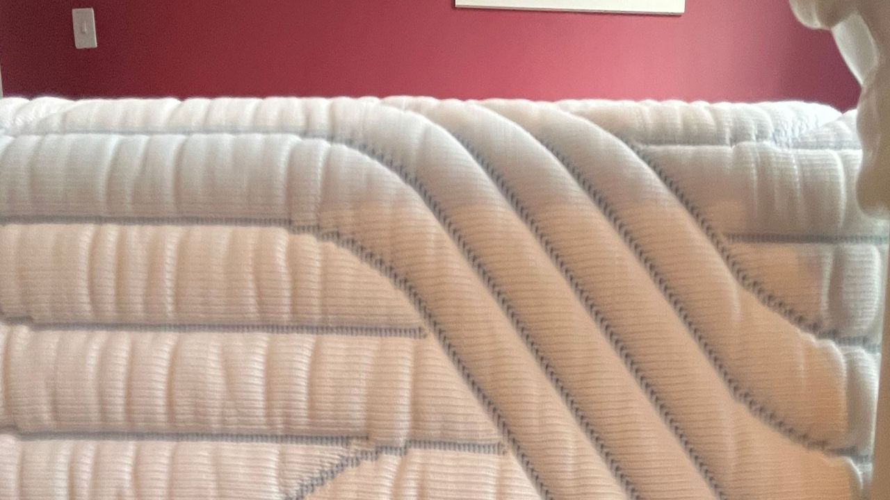 TEMPUR Pro&reg; SmartCool&trade; Mattress