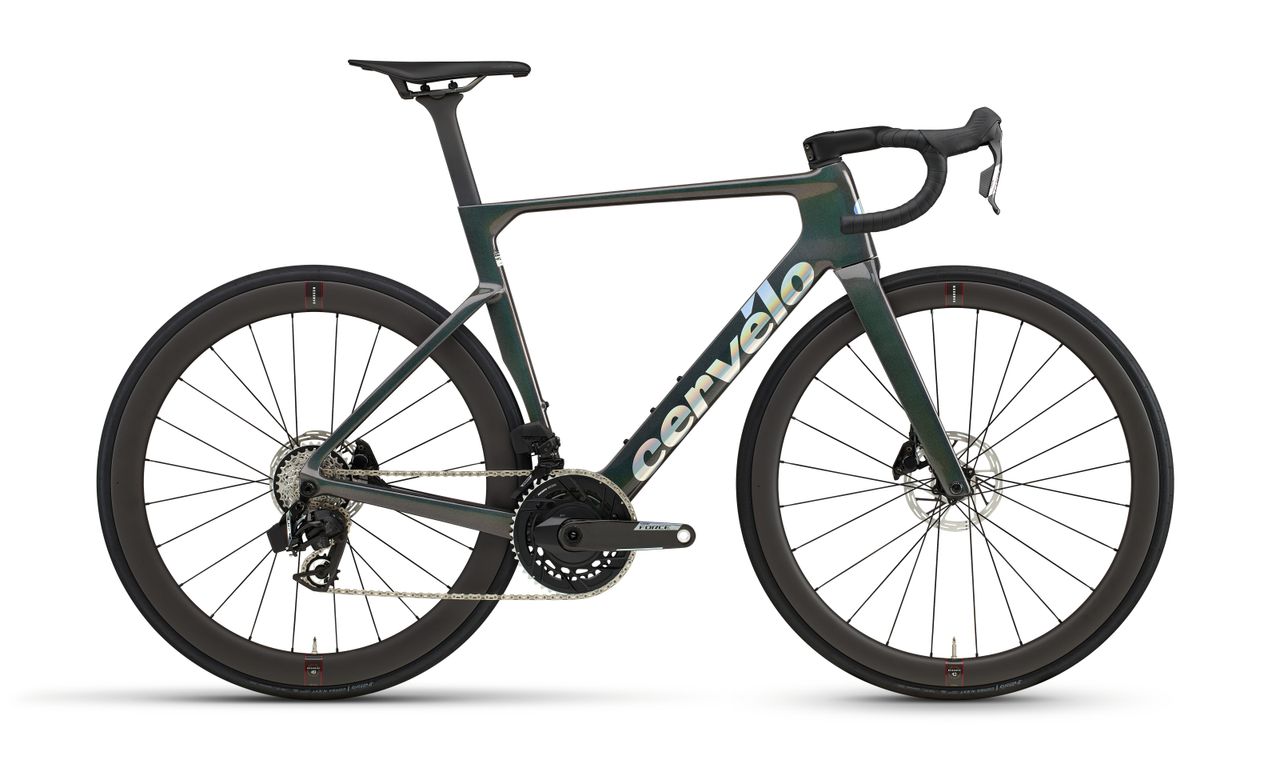 A Cerv&eacute;lo Soloist in Black Magic
