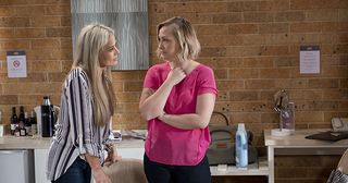Sindi Watts makes a surprise visit to Dee Bliss's hotel room in Neighbours.