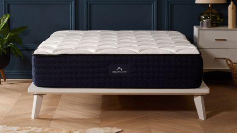 DreamCloud Luxury Hybrid UK mattress