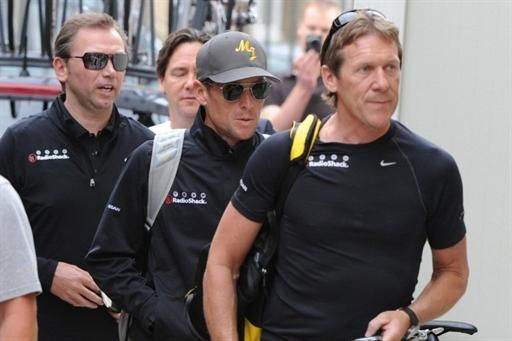 Lance Armstrong and his team leaders at the Luxembourg prolgue.